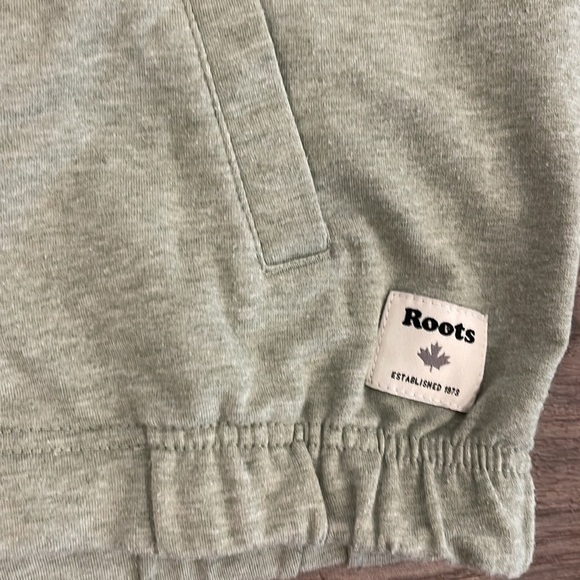 Roots kids soft short sleeved hoodie in green size youth XL 11-13 years - Picture 3 of 7
